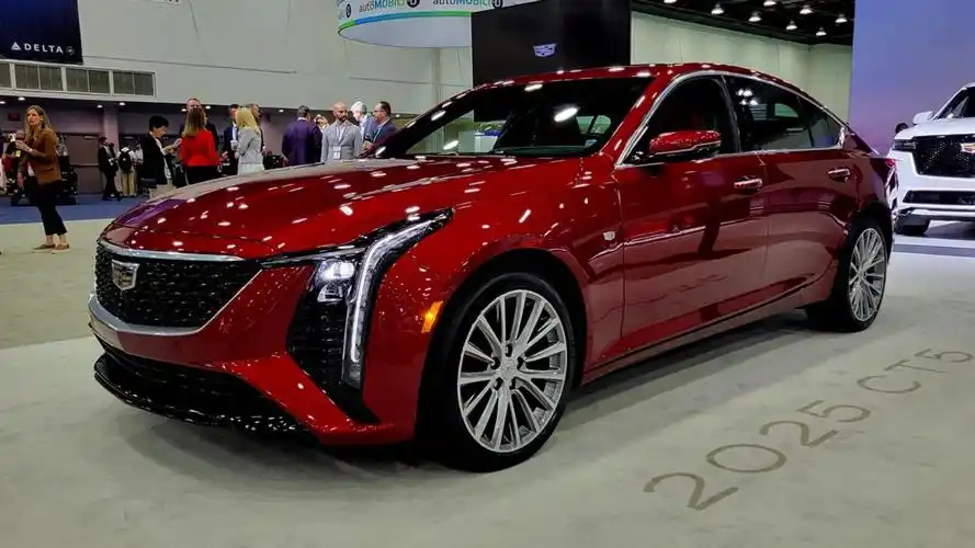 2024款凯迪拉克ct5到店,配2.0t 10at后驱,爆237马力