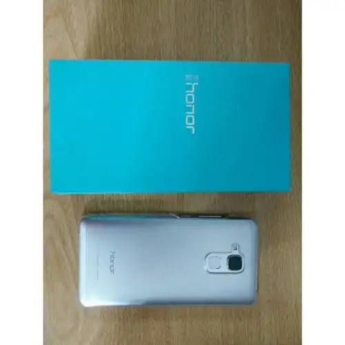 荣耀畅玩5c(nem-tl00h)(2gb ram)移动4g版(太空银)高清大图|实物图