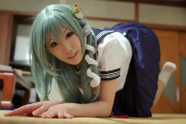 无下限初音未来露底cosplay