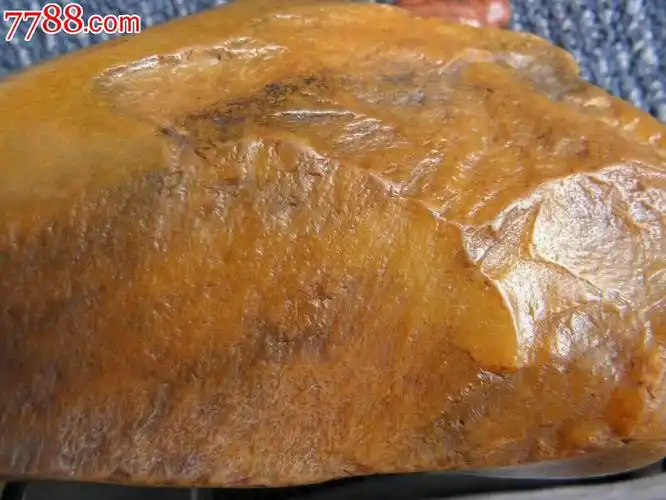 198公斤精品开皮爆料黄龙玉原石