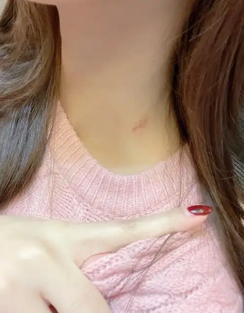 求关于草莓的图片