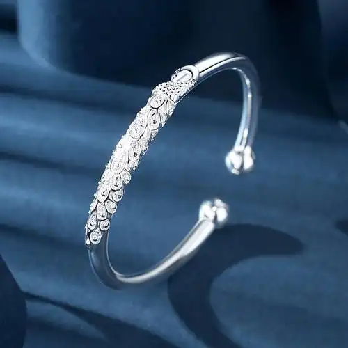 老凤祥纯银女手镯送妈妈