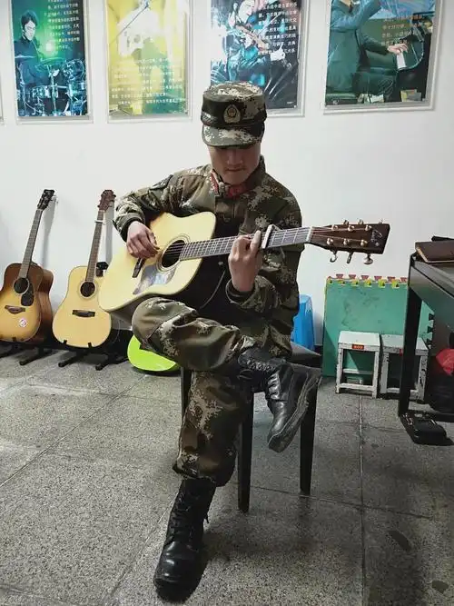 黄旭斌在部队的业余生活