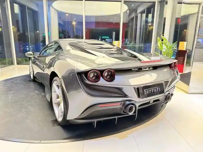 法拉利 f8 tributo硬顶敞篷提车最低368万含税_网易订阅