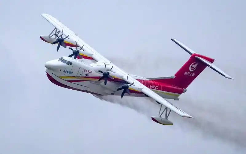 2022珠海航展 ag600m两栖飞机投水灭火表演