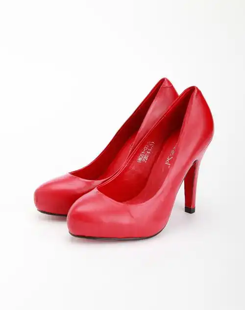 女款红色时尚高跟皮鞋