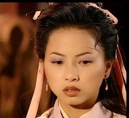 《天龙八部》走红,如今一人霸屏多年,一人颜值高竟无戏可拍_刘玉翠