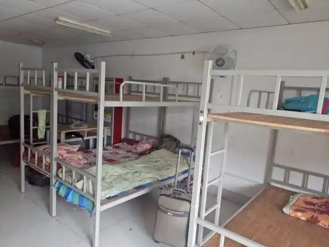 在电子厂打工这样的吃住环境感觉没钱途