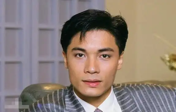 与前妻相守28年的罗嘉良为什么转身就娶了小自己12岁的苏岩