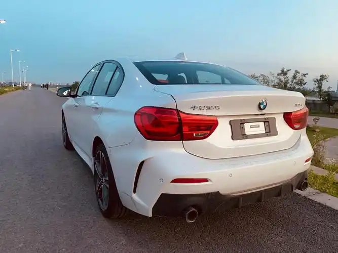 宝马1系m运动曜夜版配置宝马125im运动曜夜版说明书