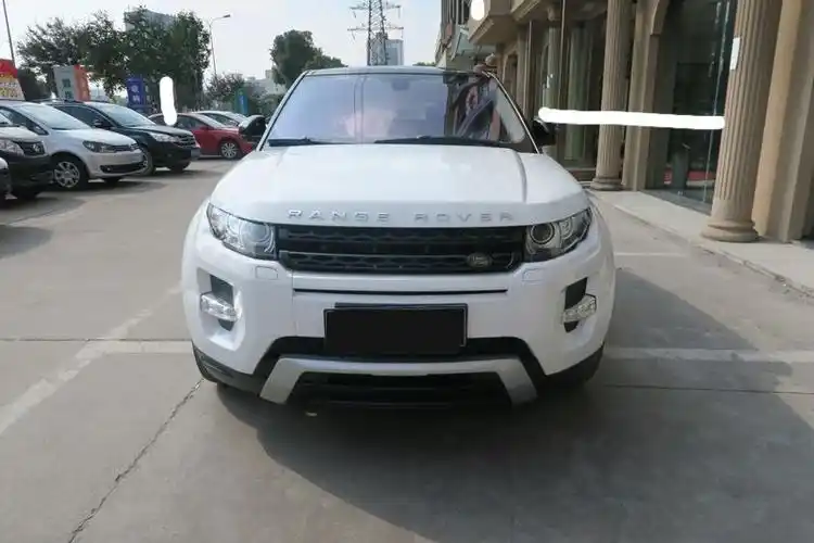 出售2014年路虎极光2.0t 白色