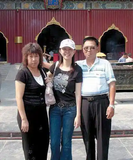 原创80后童年偶像卓依婷被造谣去世当年的女神如今无人再问津