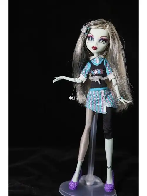 怪物高中上学基基