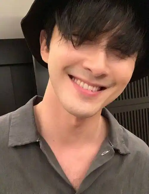 原创当高伟光好运来时真实和憨厚就是他的天赋异禀