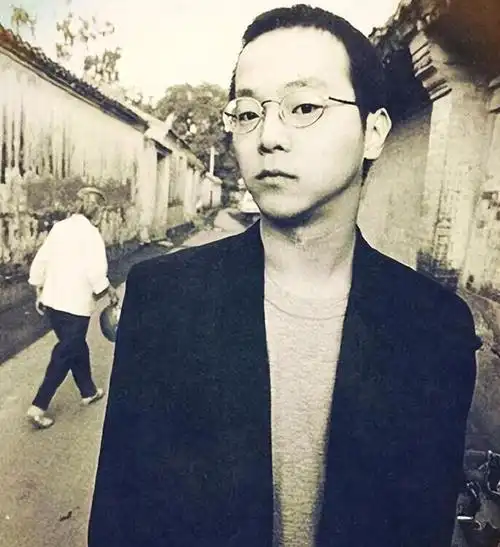 高原:从王菲手中抢走窦唯,与其离婚18年后,选择和女儿共度余生_网易