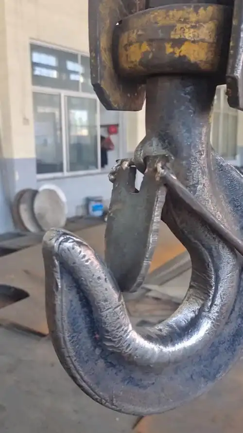 看维修师傅自制的防脱钩,不好看,但好用极了,就问你怎么样?