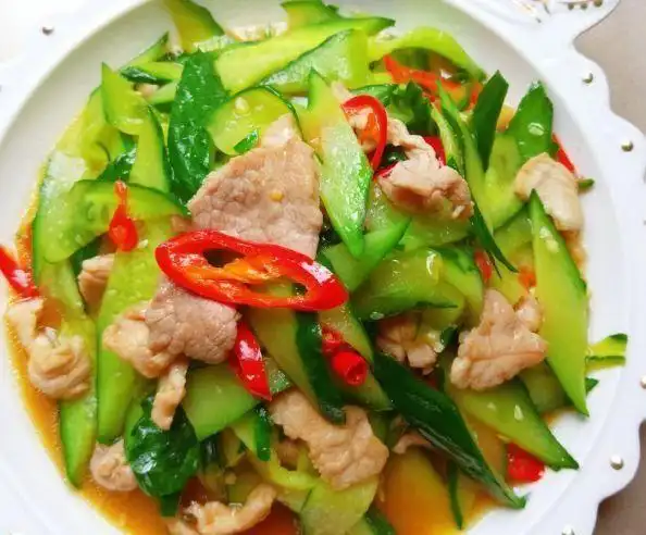 青瓜炒肉片,猪肉炖粉条,苦瓜烧排骨,辣椒炒肉丁