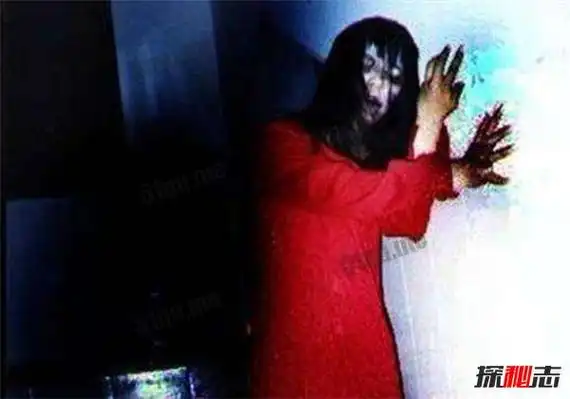 十大真实闹鬼事件厕所坑中惊现一只手人为杜撰故事