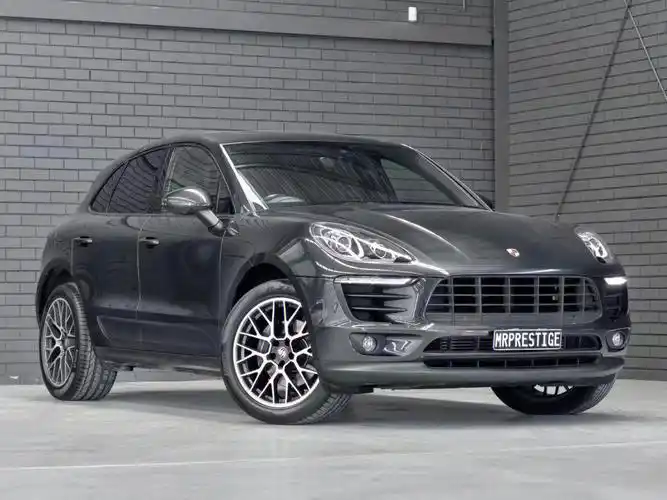 再到两台畅销款保时捷suv737373