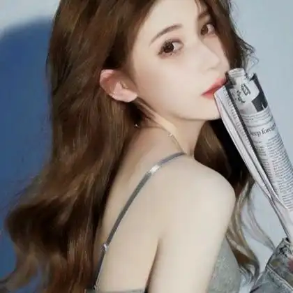 真人高冷女生头像成熟