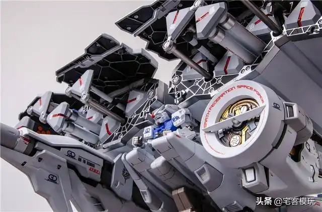 宅客模玩代工作品:hg gp03d大冰箱