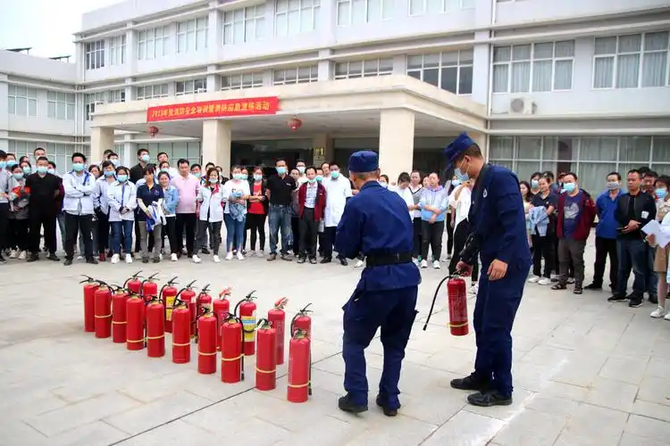 孝昌消防进企业开展安全知识培训及应急演练