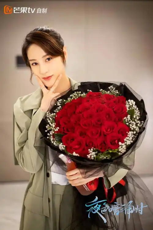 赵圆瑗新剧夜色暗涌时搭档张予曦刘学义正式杀青