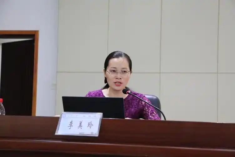 中共湖南省委党校李美玲为春季处干班授课