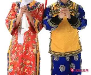 满族的服饰叫什么1