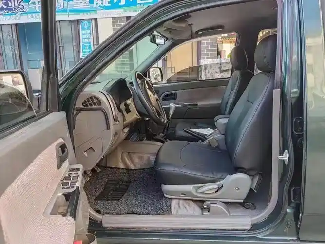 2013年11月上牌  东风皮卡  柴油四驱 2.8t 四驱 - 抖音