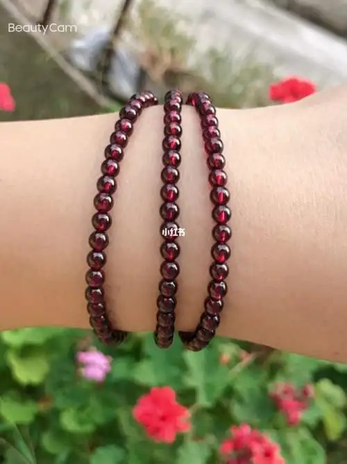 天然石榴石手链三圈小巧精致