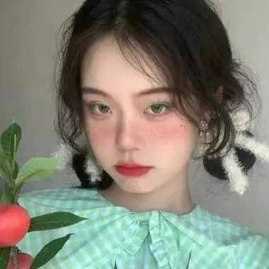 2021女生头像最酷真人图片
