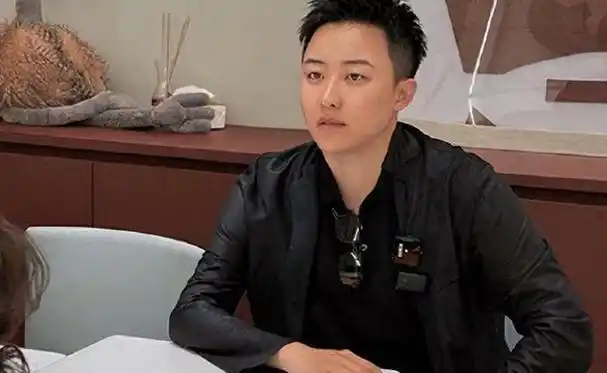 回顾叶海洋:独立女性的人生选择,从千万总裁到单身妈妈