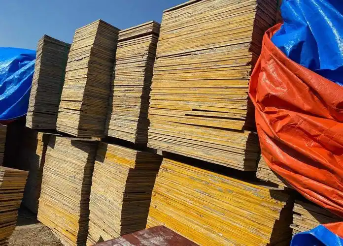 工厂设备更新低价处理工程用几乎全新木方模板