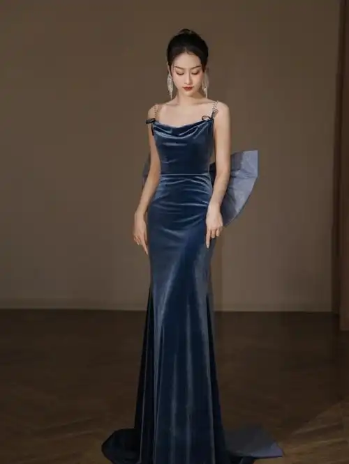 全网在找的蓝色丝绒鱼尾礼服简直了05