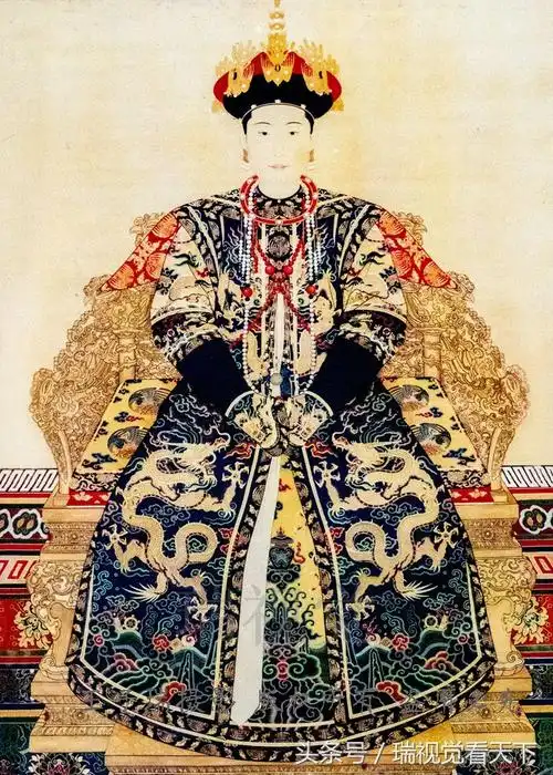 皇后是,孝昭仁皇后:钮祜禄·东珠;孝懿仁皇后:佟佳·仙蕊;孝恭仁皇后