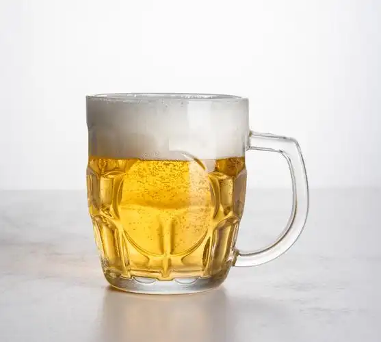 玻璃啤酒杯扎啤网红喝水杯子家用大容量创意带把菠萝杯啤酒杯