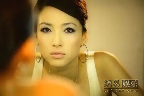 《青瓷》即将收官 叶倩云晋级成"社交御姐"