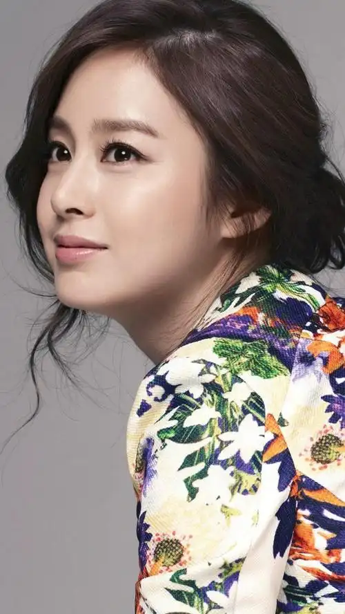 金泰熙春季写真,高清图片,手机锁屏桌面-壁纸族