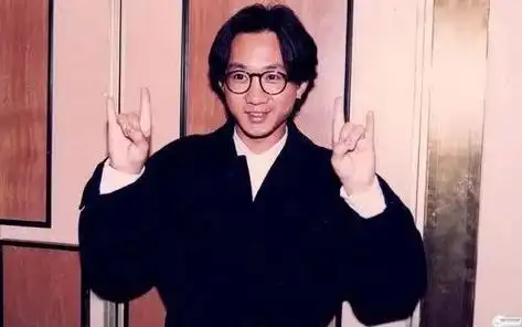 代表歌手:黄家驹词曲:喜欢你,海阔天空,光辉岁月作曲:大地,长城,情人