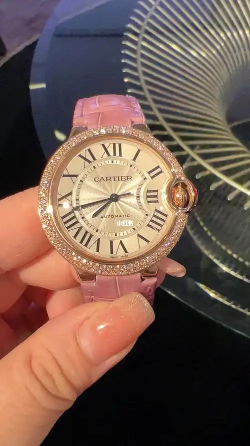 卡地亚蓝气球玫瑰金满钻超级闪