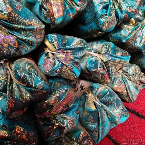 大清乾隆年封赌画18包每包封存4幅保存完好