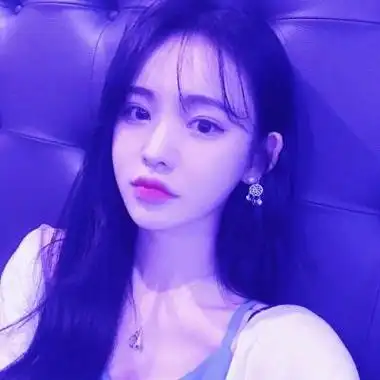 紫色的美女头像多幸运在最美的年纪