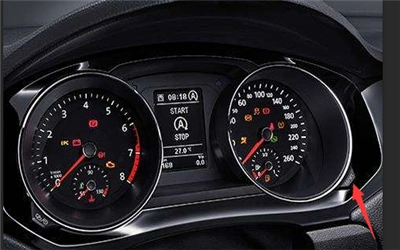 丰田塞纳仪表灯maint reqd亮,怎么消除