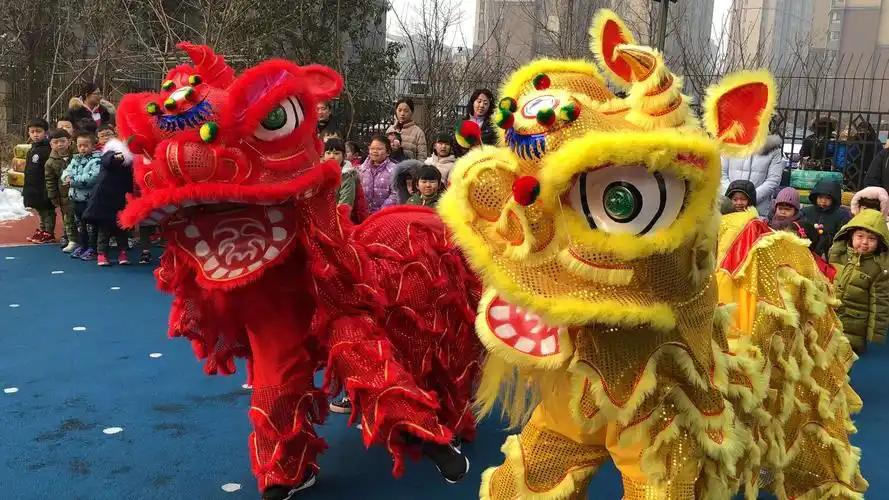 其它 大地名家幼儿园欢乐闹元宵 写美篇舞狮子        舞狮子是中国