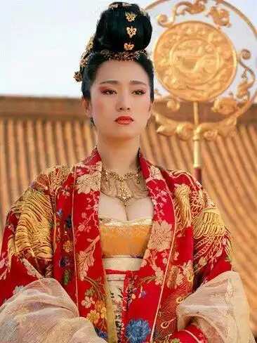 巩俐《满城尽带黄金甲》