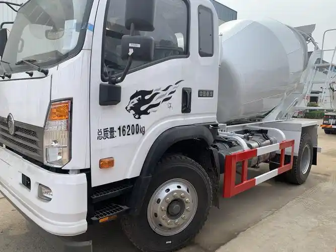 重汽王牌国六6方混凝土搅拌车报价配置图片参数大全