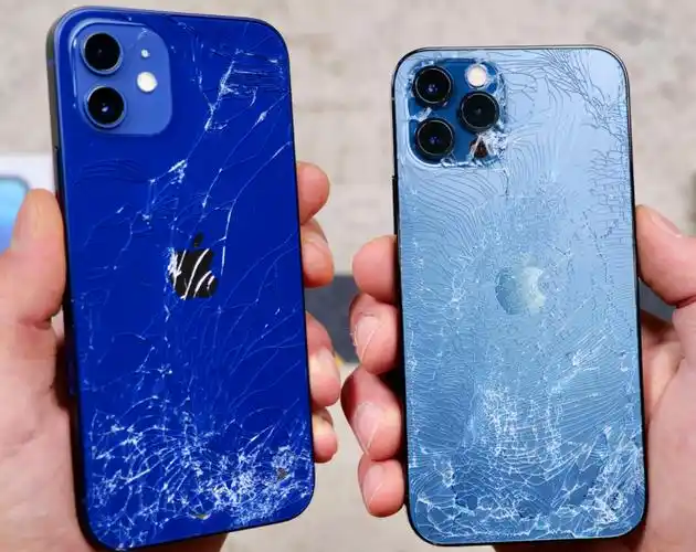 iphone 12掉漆?屏幕多大力会破裂?看有钱人暴力测试