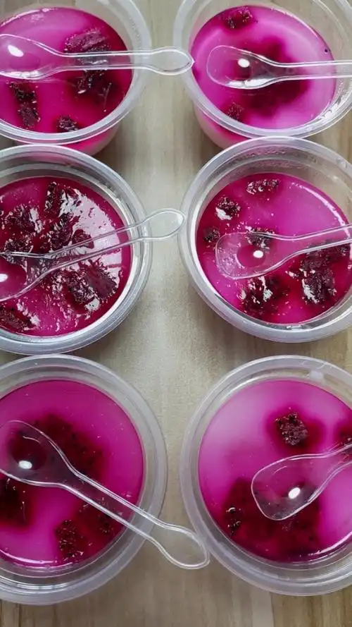 椰奶火龙果果冻