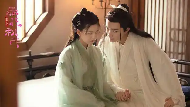 李宏毅出道十年,演了15部男主剧,但一直没有真正大火.